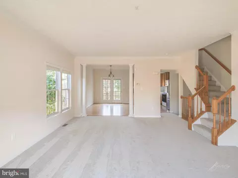 9528 Bellhaven Ct, Frederick, MD 21701 photo 2