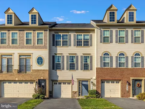 4729 Verdana Loop, Frederick, MD 21703