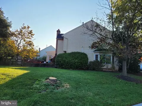 9030 Spring Valley Dr, Frederick, MD 21701 photo 3