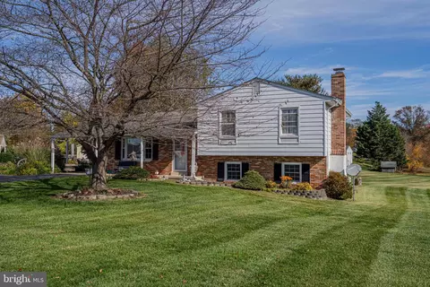 3496 Adgate Dr, Ijamsville, MD 21754