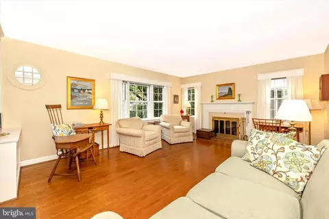 607 Fairview Ave, Frederick, MD 21701 photo 5