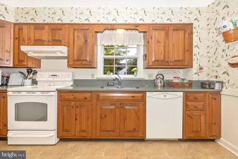 607 Fairview Ave, Frederick, MD 21701 photo 12