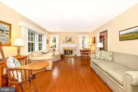 607 Fairview Ave, Frederick, MD 21701 photo 4