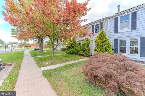 506 Riggs Ct, Frederick, MD 21703 photo 2
