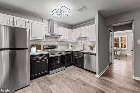 30 E Orndorff Dr, Brunswick, MD 21716