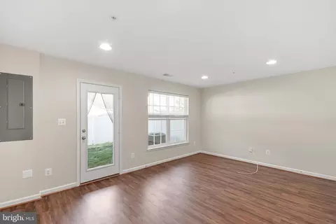 5966 Whelan Ln, Frederick, MD 21703 photo 3