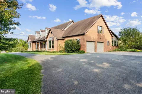 7130 Ira Sears Rd, Adamstown, MD 21710
