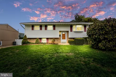 273 Pinoak Ln, Frederick, MD 21701