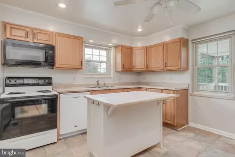 619 Biggs Ave, Frederick, MD 21702 photo 10