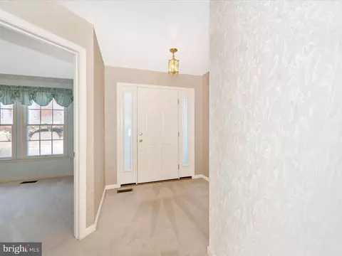 207 Smithfield Dr, Middletown, MD 21769 photo 3