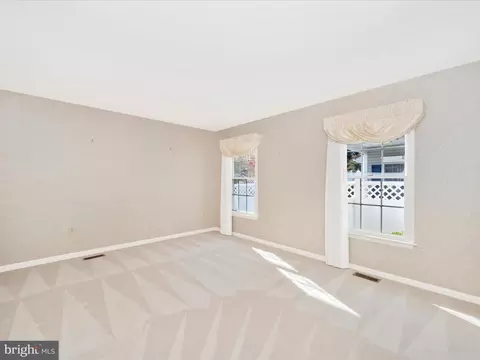 207 Smithfield Dr, Middletown, MD 21769 photo 6