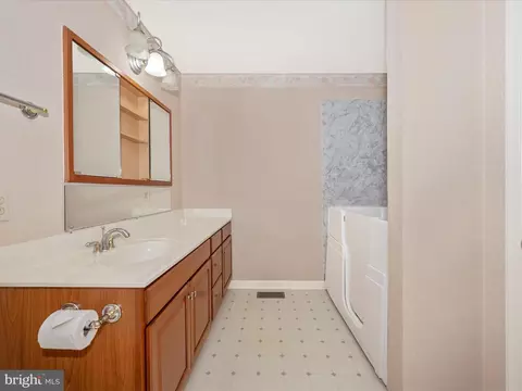 207 Smithfield Dr, Middletown, MD 21769 photo 29