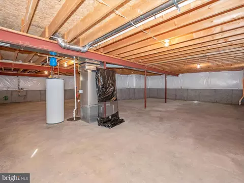 207 Smithfield Dr, Middletown, MD 21769 photo 38