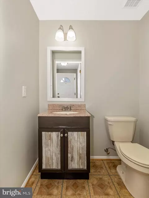 1728 Springfield Ln, Frederick, MD 21702 photo 17