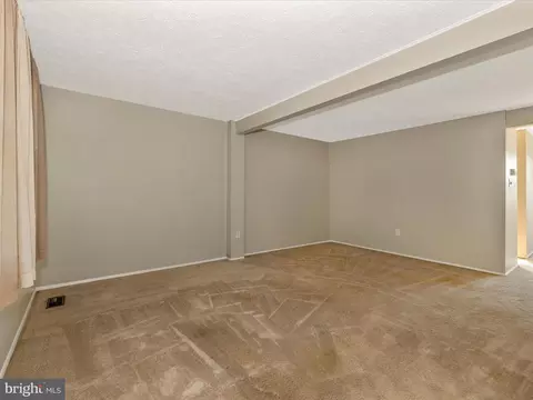 1728 Springfield Ln, Frederick, MD 21702 photo 8