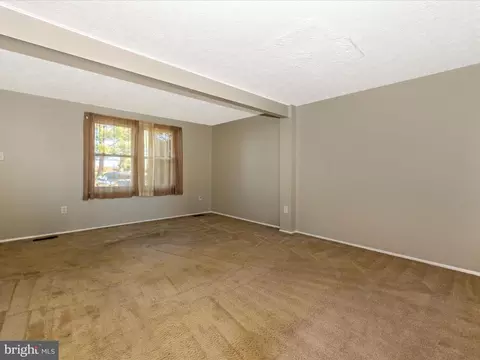 1728 Springfield Ln, Frederick, MD 21702 photo 5
