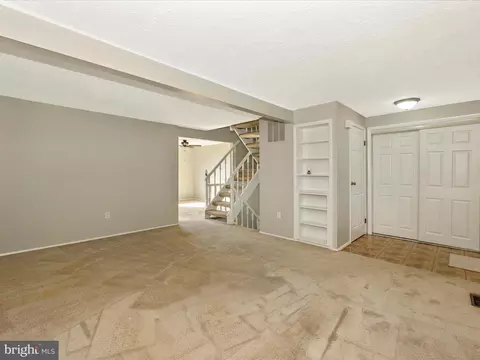 1728 Springfield Ln, Frederick, MD 21702 photo 7