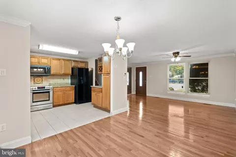 1312 Mulberry Ct, Frederick, MD 21703 photo 13