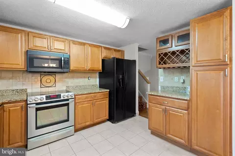 1312 Mulberry Ct, Frederick, MD 21703 photo 8