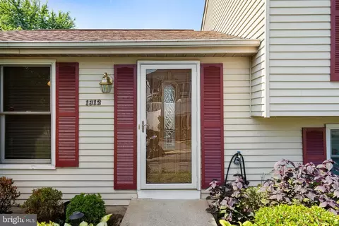 1312 Mulberry Ct, Frederick, MD 21703 photo 5