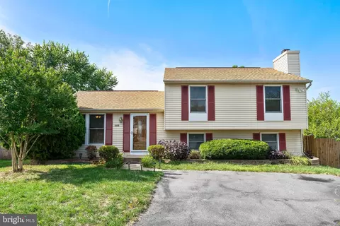 1312 Mulberry Ct, Frederick, MD 21703 photo 3