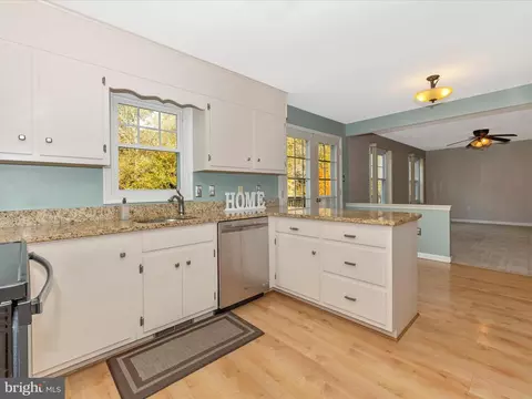 6503 Sleet Ct, Frederick, MD 21703 photo 11