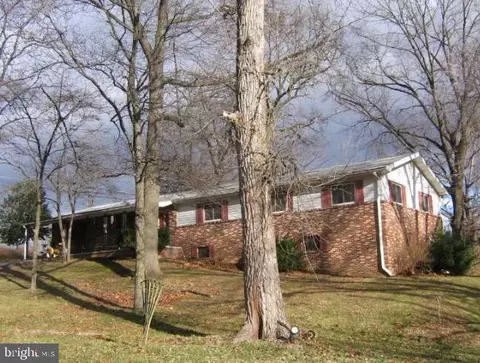 410 N Dayton Ave, Brunswick, MD 21716
