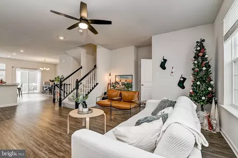 7053 Delegate Pl, Frederick, MD 21703 photo 9