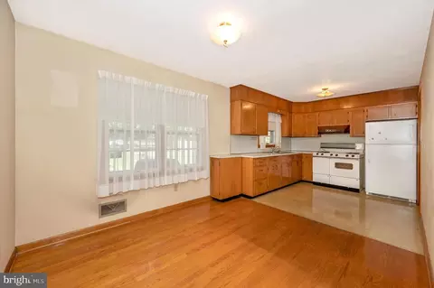 207 Wyngate Dr, Frederick, MD 21701 photo 7