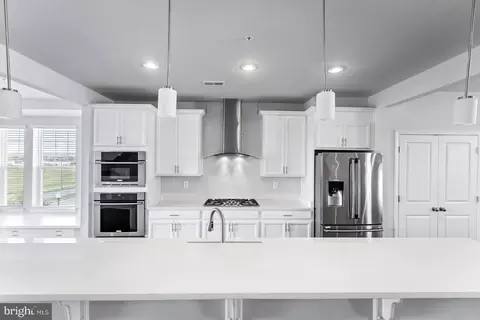 7072 Executive Way, Frederick, MD 21703 photo 8