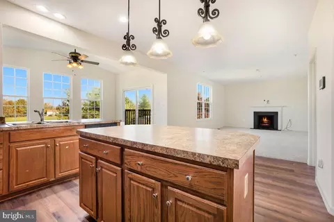 125 Sunlight Ct, Frederick, MD 21702 photo 11