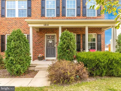 1814 Regiment Way, Frederick, MD 21702 photo 2