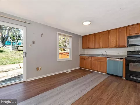 Kitchen - 1532 Andover Ln, Frederick, MD 21702 photo 3 of 5