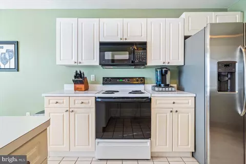 8019 Captains Ct, Frederick, MD 21701 photo 13