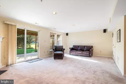 8019 Captains Ct, Frederick, MD 21701 photo 32