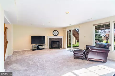 8019 Captains Ct, Frederick, MD 21701 photo 31