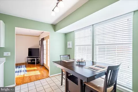 8019 Captains Ct, Frederick, MD 21701 photo 16