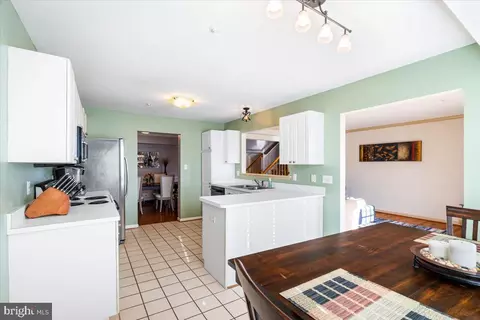 8019 Captains Ct, Frederick, MD 21701 photo 15