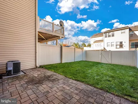 2072 Spring Run Cir, Frederick, MD 21702 photo 37