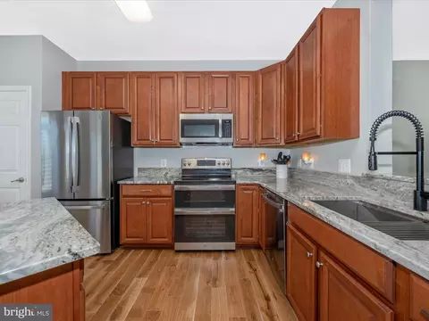 2072 Spring Run Cir, Frederick, MD 21702 photo 15