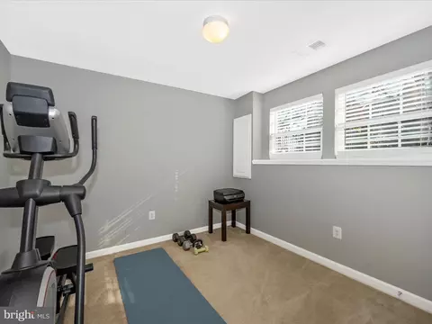2072 Spring Run Cir, Frederick, MD 21702 photo 32