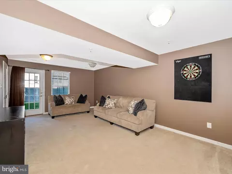 2072 Spring Run Cir, Frederick, MD 21702 photo 28