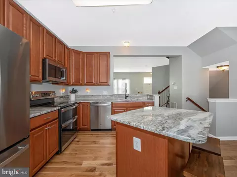 2072 Spring Run Cir, Frederick, MD 21702 photo 12