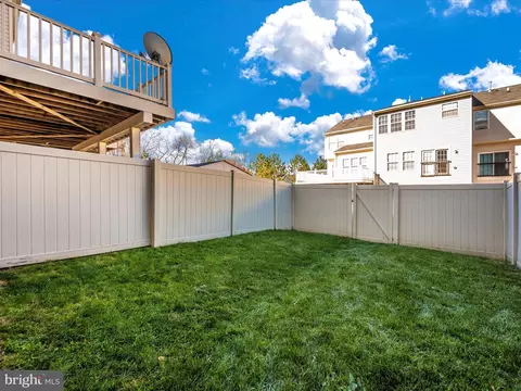 2072 Spring Run Cir, Frederick, MD 21702 photo 38