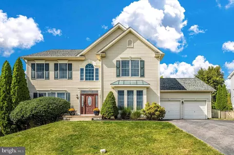 204 Mina Dr, Middletown, MD 21769