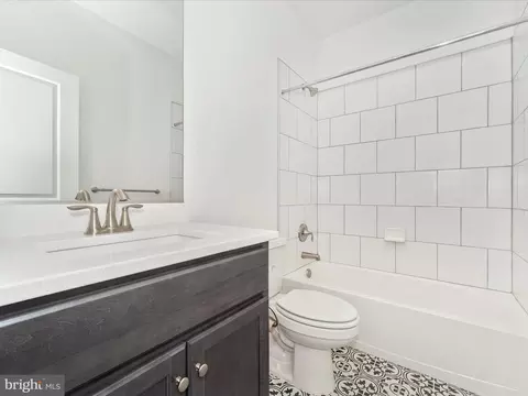 505 E 7th St, Frederick, MD 21701 photo 4
