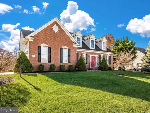 18 Woodmere Cir, Middletown, MD 21769