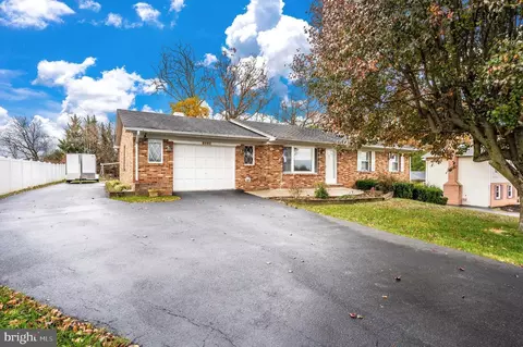 2821 Roderick Rd, Frederick, MD 21704