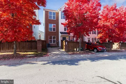 108 Featherstone Pl, Frederick, MD 21702