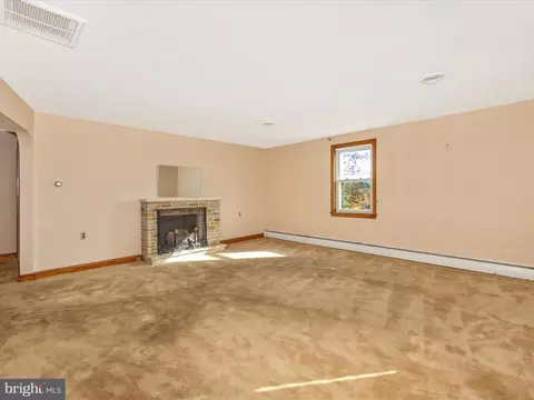 9706 B Hall Rd, Frederick, MD 21701 photo 7